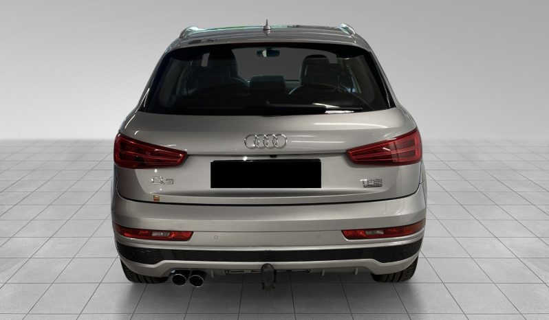 
								Audi Q3 full									