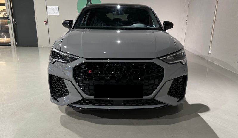 
								Audi RSQ3 Sportback full									