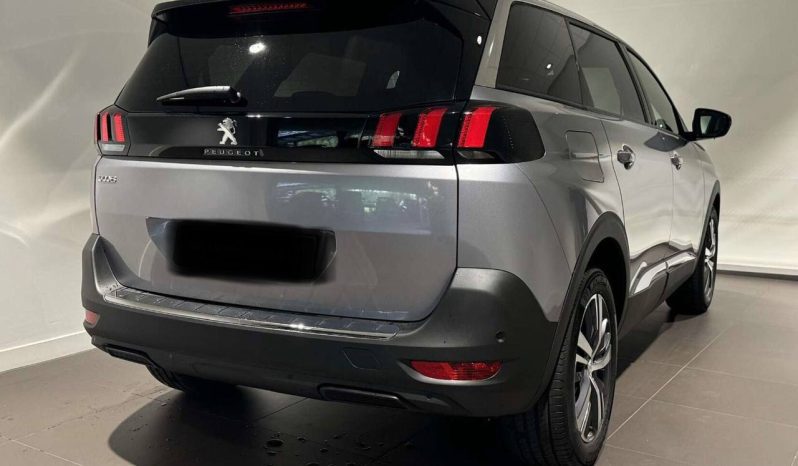 
								Peugeot 5008 PureTech Allure full									