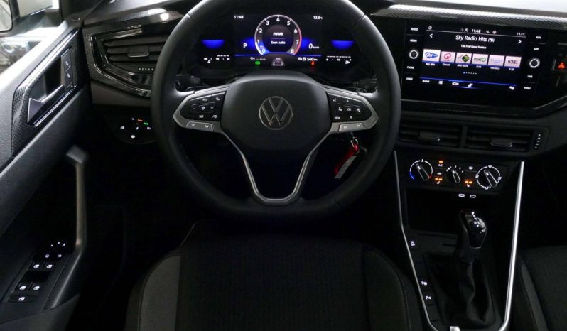 
								Volkswagen Polo TSI DSG full									