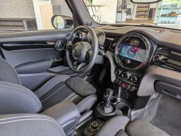 
										MINI Cooper S full									