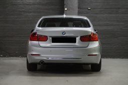 BMW Série 3- 316D (2.0l-116hp)/Ligne de Luxe/CC/Navi/Keyless/PDC ++