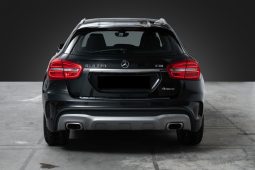 Mercedes-Benz GLA 220d 4-Matic