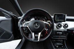 
										Mercedes-Benz GLA 220d 4-Matic full									