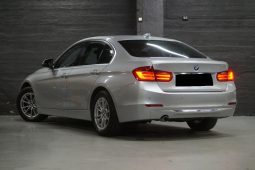 
										BMW Série 3- 316D (2.0l-116hp)/Ligne de Luxe/CC/Navi/Keyless/PDC ++ full									