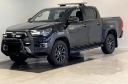 Toyota Hilux 2.8 204HP 4X4 SR+ INVINCIBLE