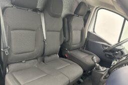 
										Opel Vivaro 1.6CDTI Chauffage Attelage 3 Places full									